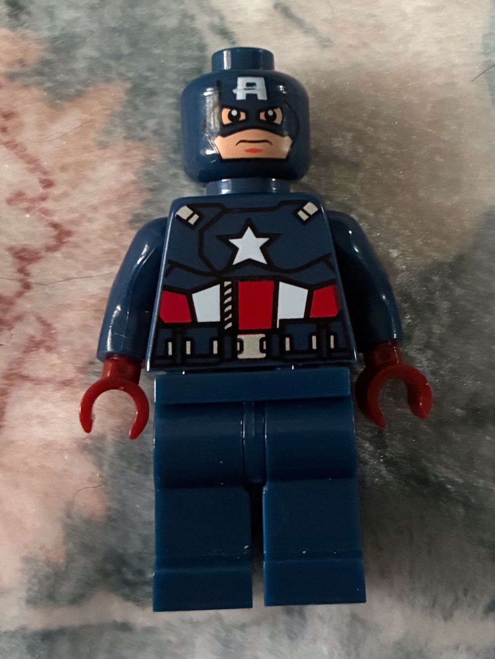 Lego marvel captain America minifigure